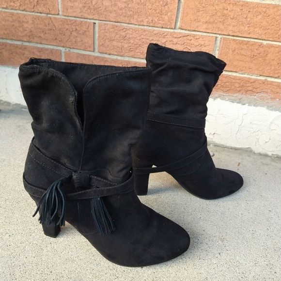 Express Women's Faux Suede Fringe Heel Booties Size 9 - Picture 1 of 12